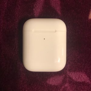 Apple AirPods 2 generation wireless charging case